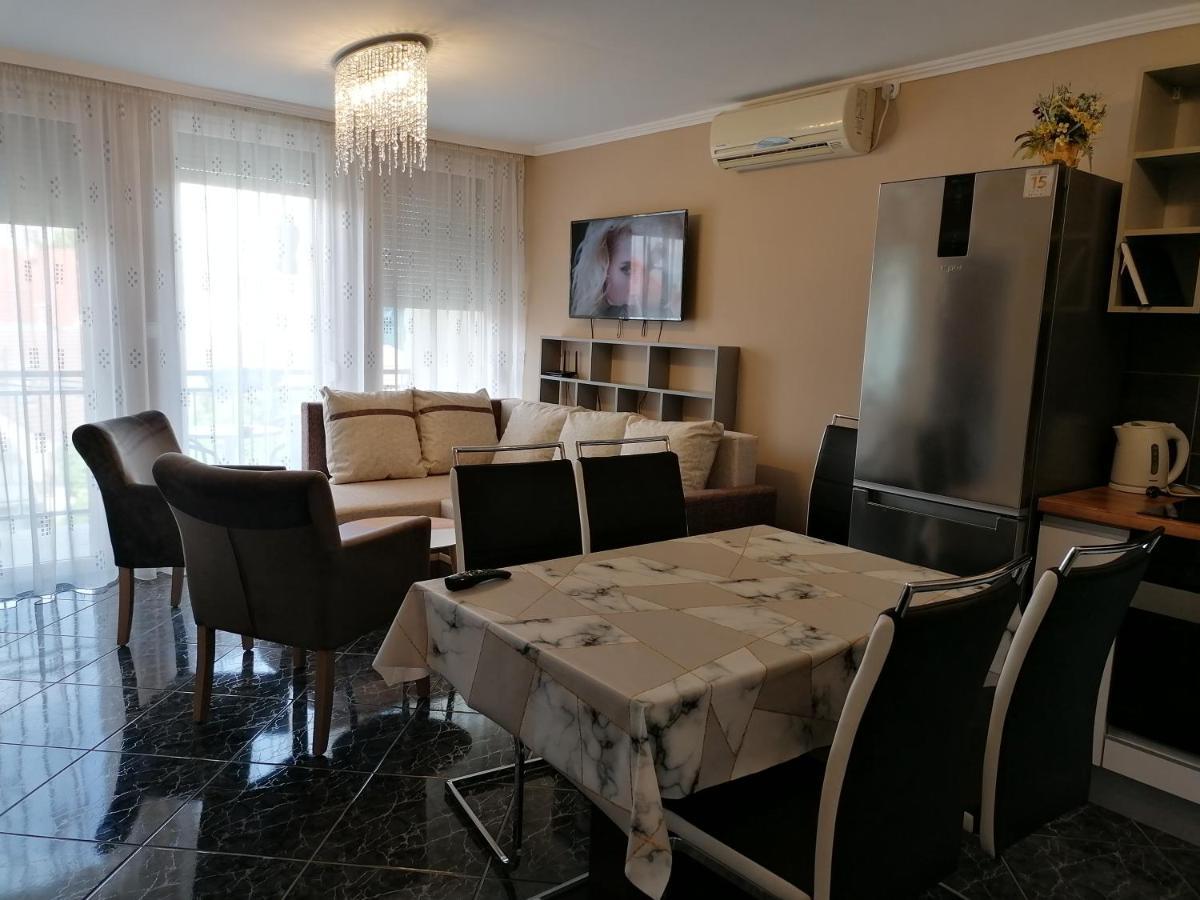 Hajdúszoboszló Bettina47 Apartman מראה חיצוני תמונה
