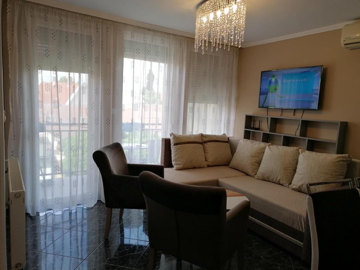 Hajdúszoboszló Bettina47 Apartman מראה חיצוני תמונה